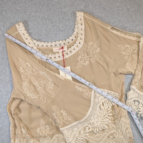 NWT Solitaire Beige Embroidered Tunic Shirt Size S Slit Sleeve Boho - Picture 11 of 16